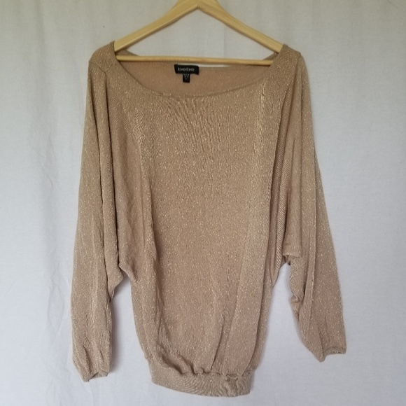 bebe Tops - BEBE GOLD metallic TOP SIZE MEDIUM